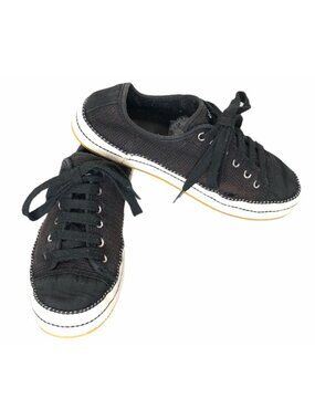 UGG Laudi Black Womens 7 Knit Black and White Sneakers Athletic Fashion SN 10200